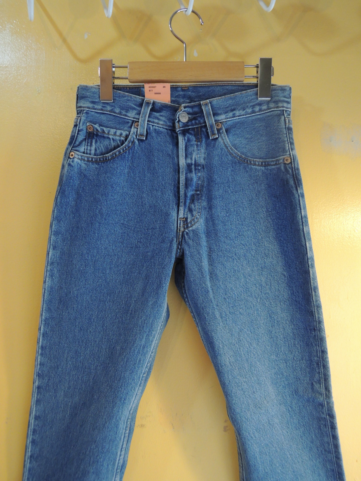 1990's Levi's 501 STUDENT Deadstock: container