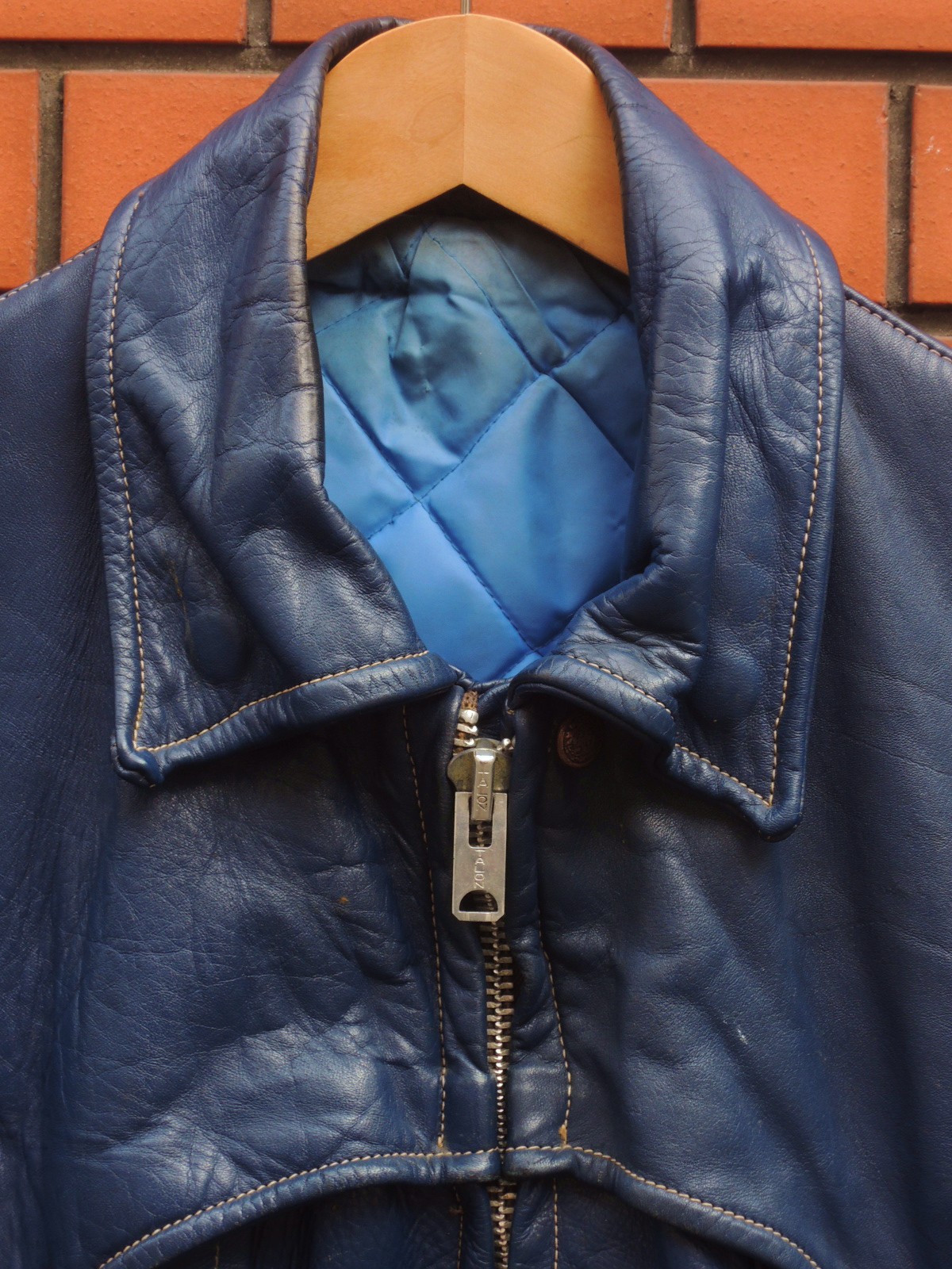 APPAREL ANNEX blue leather jacket: container
