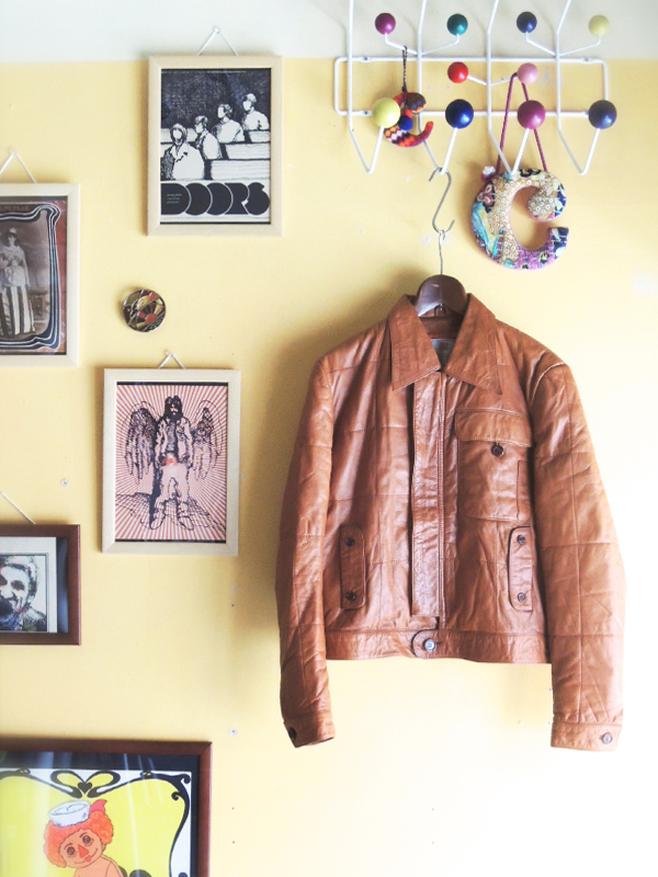 CRAE CARLYLE san francisco leather jacket: container