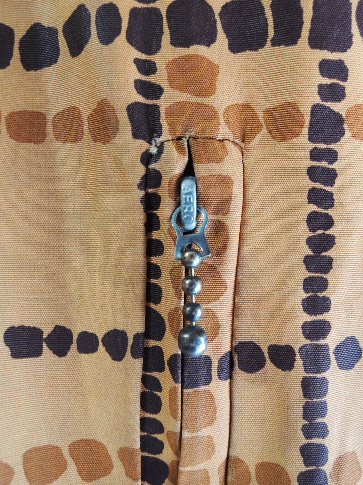 010.JPG