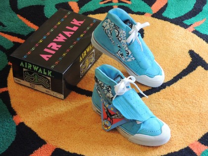 DEADSTOCK ! 1980's AIRWALK Velcro & PEACE Skateboadsneaker with